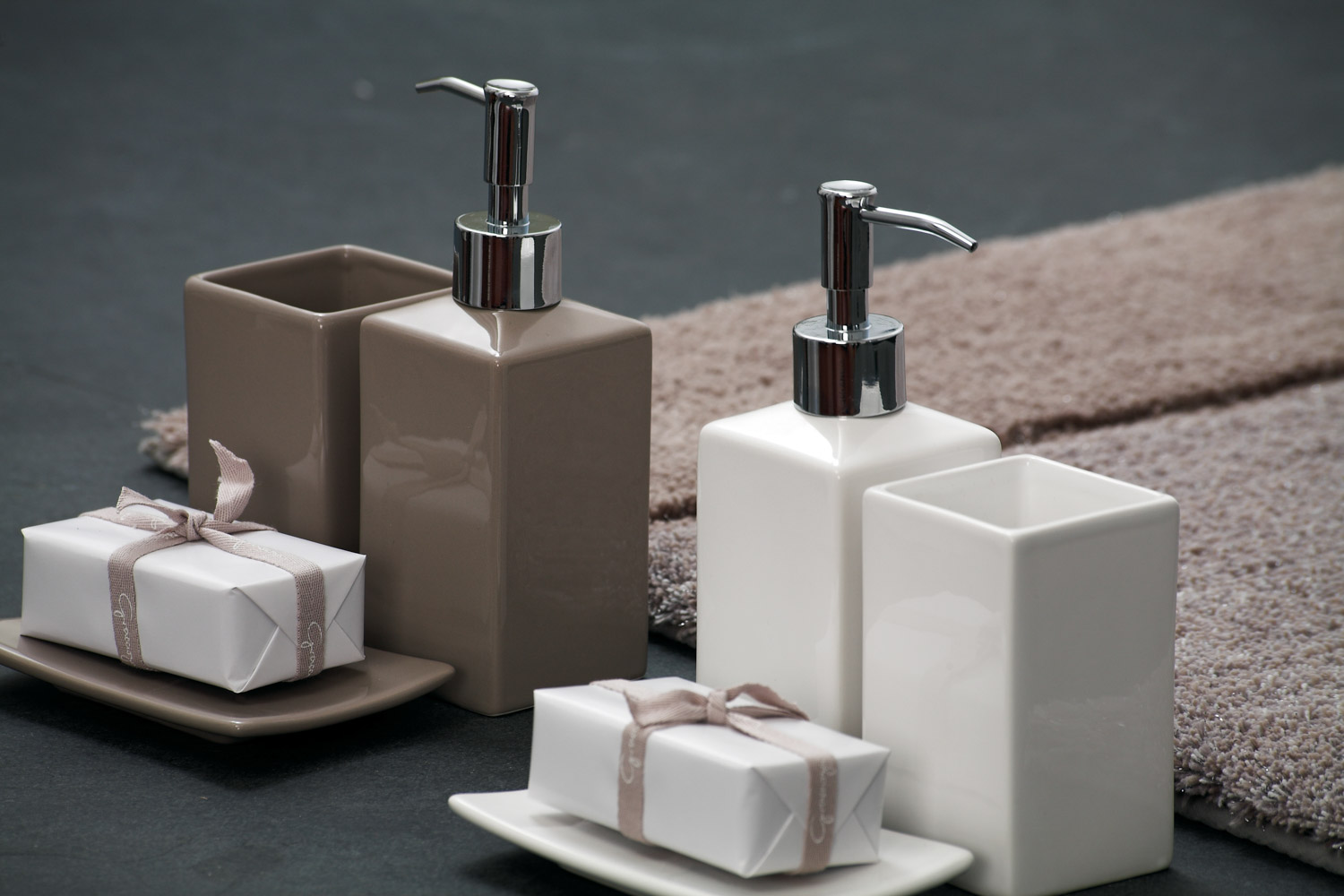 BATH ACCESSORIES category